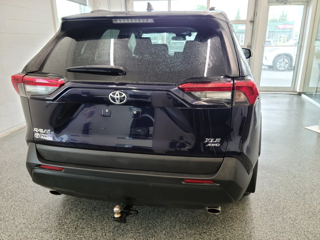 2020  RAV4 XLE AWD, TOIT, MAGS, in Magog, Quebec - 4 - w1024h768px