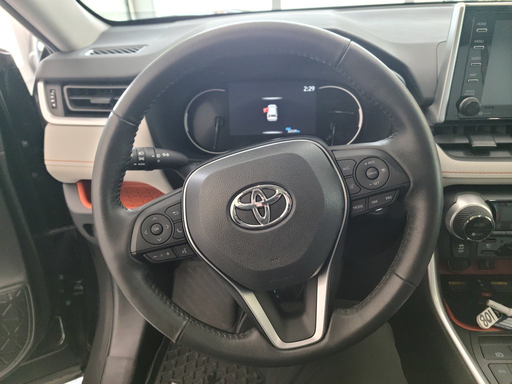 RAV4 Trail AWD, 2021 à Magog, Québec - 16 - w1024h768px