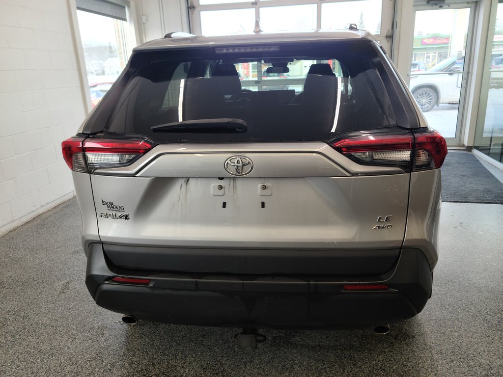 RAV4 LE AWD, 2021 à Magog, Québec - 4 - w1024h768px