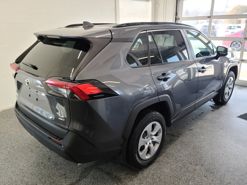 2021 Toyota RAV4 LE AWD in Magog, Quebec - 3 - w1024h768px