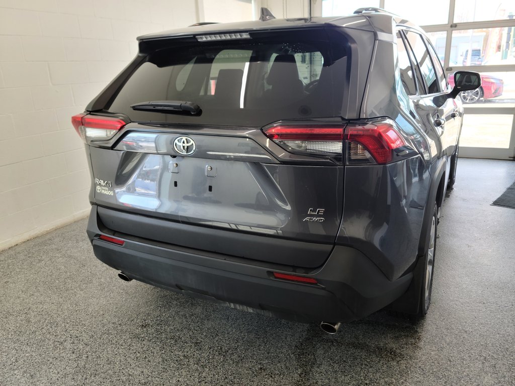 2021 Toyota RAV4 LE AWD in Magog, Quebec - 4 - w1024h768px