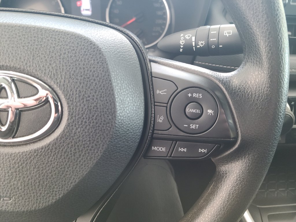 2021 Toyota RAV4 LE AWD in Magog, Quebec - 19 - w1024h768px