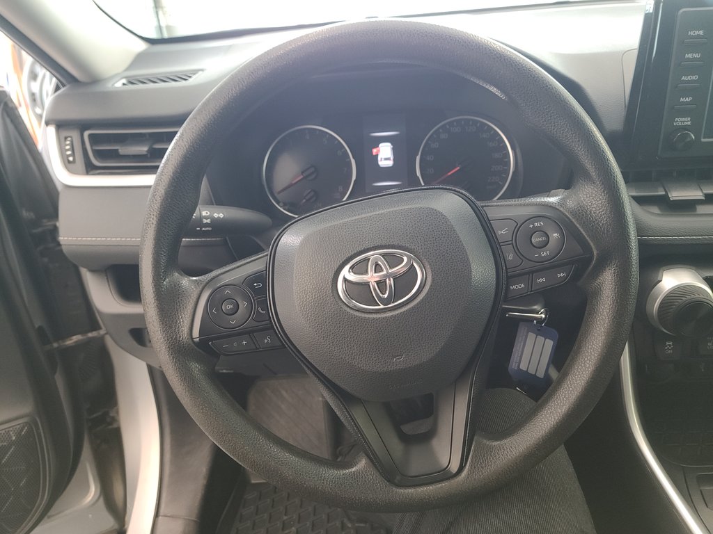 2021 Toyota RAV4 LE AWD in Magog, Quebec - 14 - w1024h768px