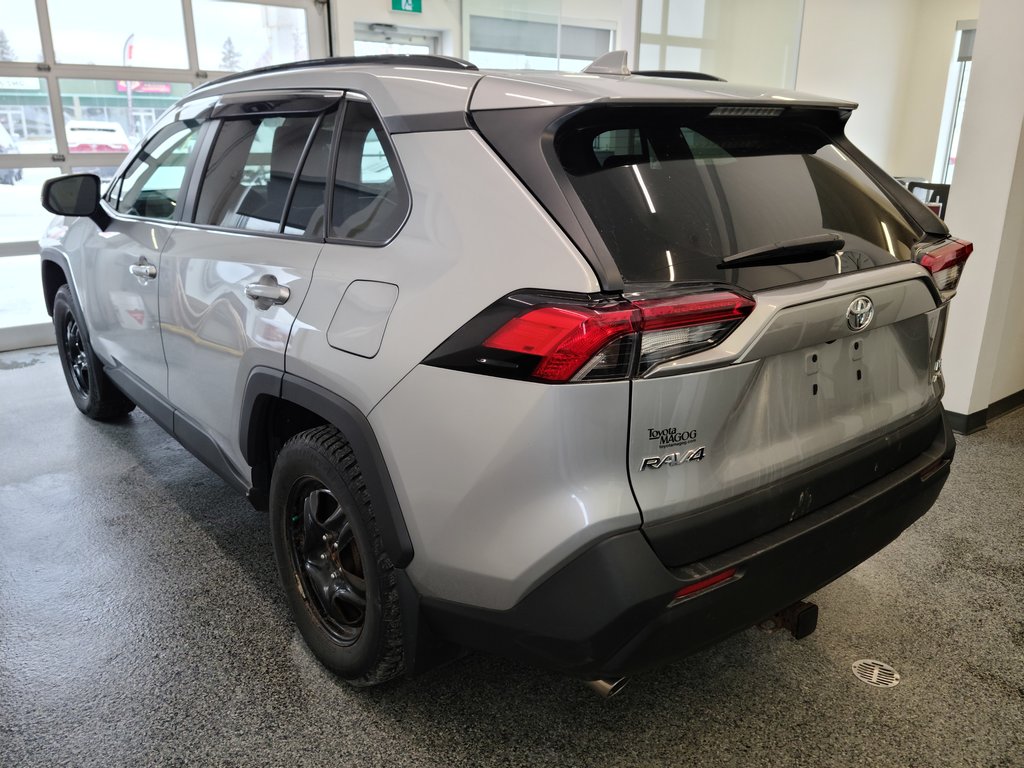 2021 Toyota RAV4 LE AWD in Magog, Quebec - 5 - w1024h768px