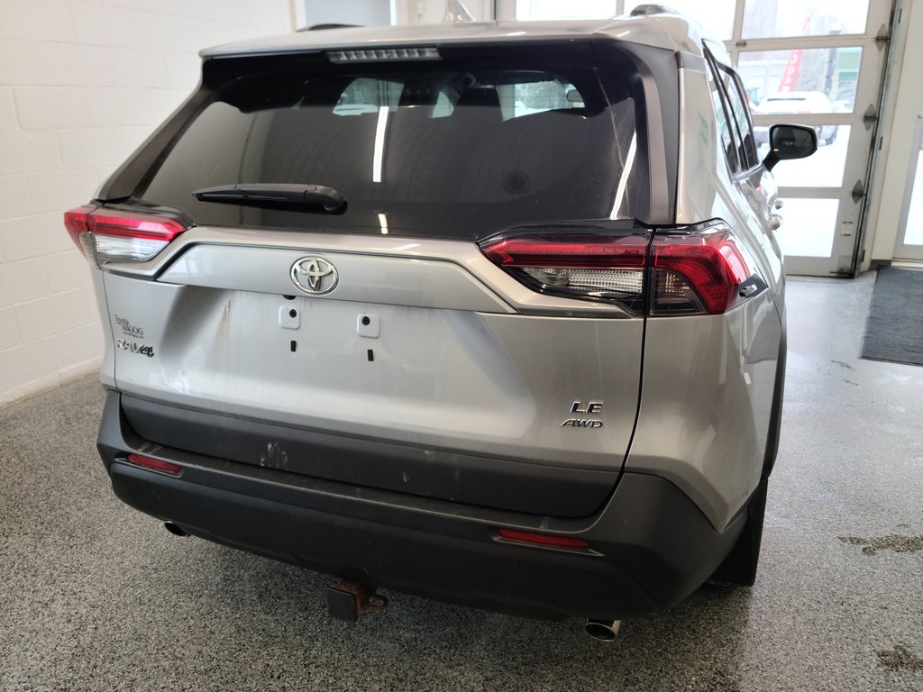 Toyota RAV4 LE AWD 2021 à Magog, Québec - 4 - w1024h768px