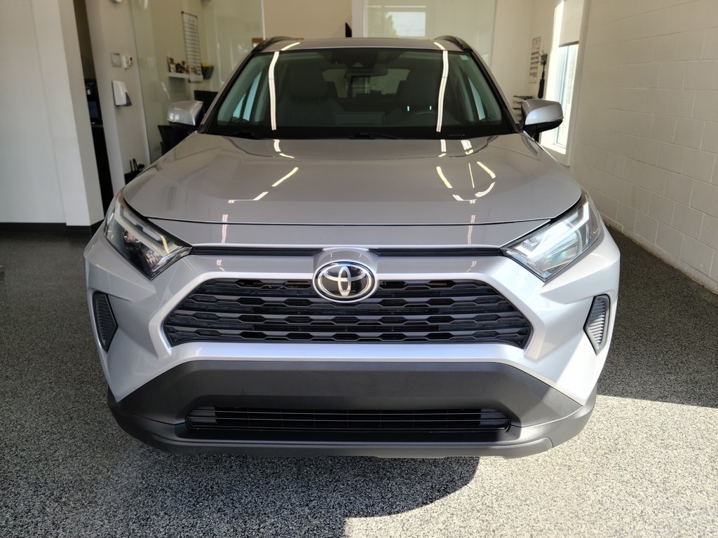 2022  RAV4 XLE AWD, GARANTIE JUSQU EN 2026 in Magog, Quebec - 6 - w1024h768px