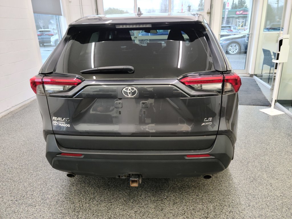 RAV4 LE AWD 2022 à Magog, Québec - 4 - w1024h768px