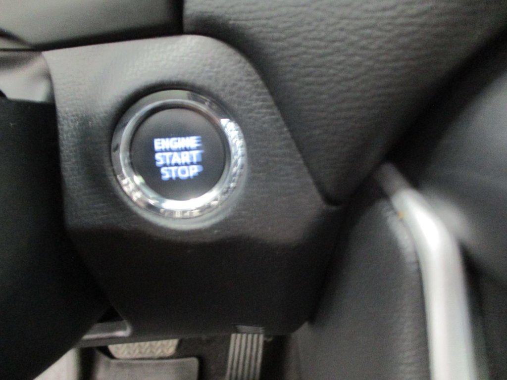 2022 Toyota RAV4 XLE in Magog, Quebec - 16 - w1024h768px