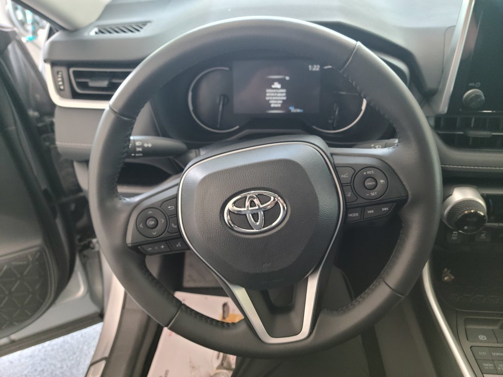 RAV4 XLE AWD, TOIT, MAGS, 2023 à Magog, Québec - 16 - w1024h768px