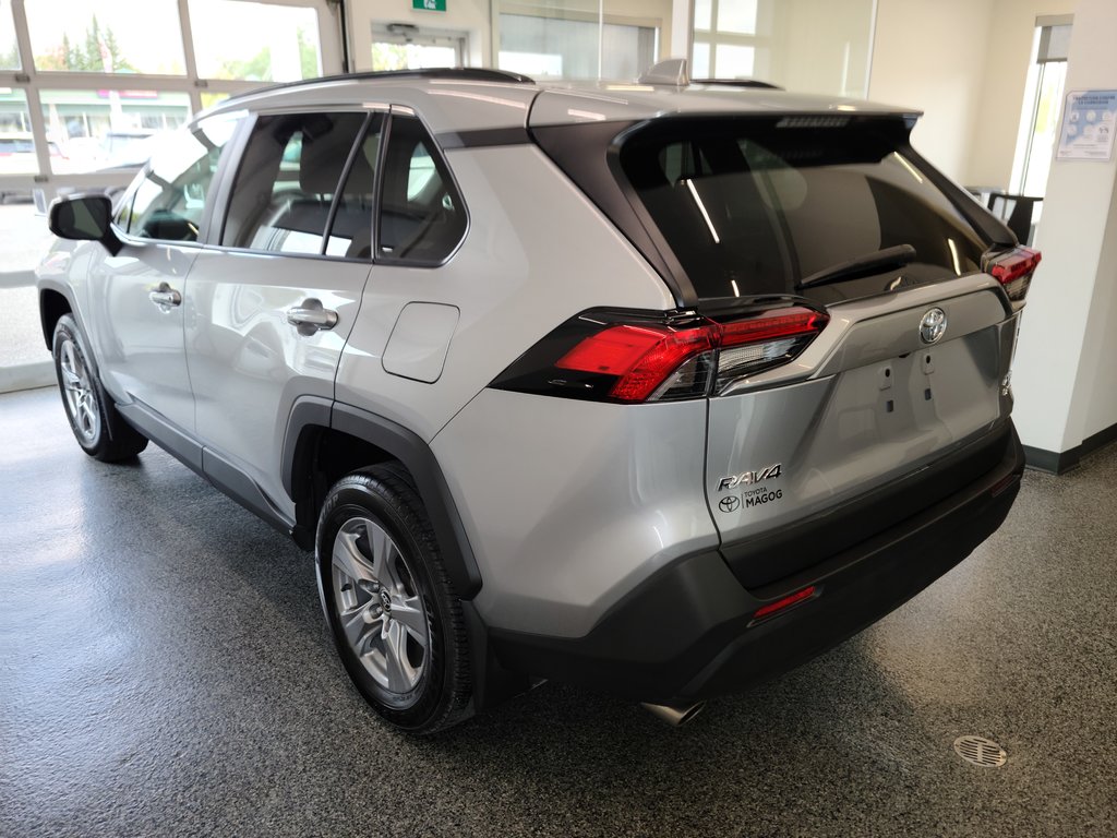 RAV4 XLE AWD, TOIT, MAGS, 2023 à Magog, Québec - 5 - w1024h768px