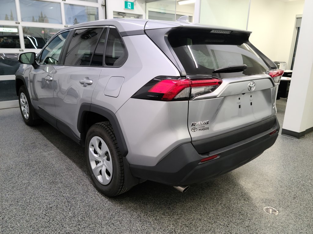 RAV4 LE AWD 2023 à Magog, Québec - 5 - w1024h768px