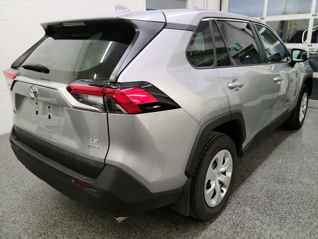 RAV4 LE AWD 2023 à Magog, Québec - 3 - w1024h768px