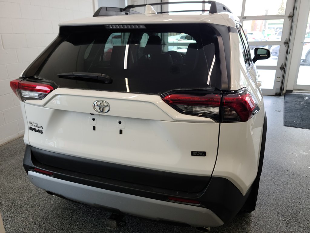 2023 Toyota RAV4 TRAIL AWD, CUIR, TOIT, in Magog, Quebec - 4 - w1024h768px