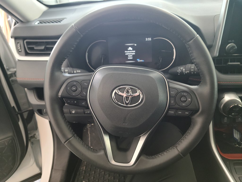 2023 Toyota RAV4 TRAIL AWD, CUIR, TOIT, in Magog, Quebec - 16 - w1024h768px