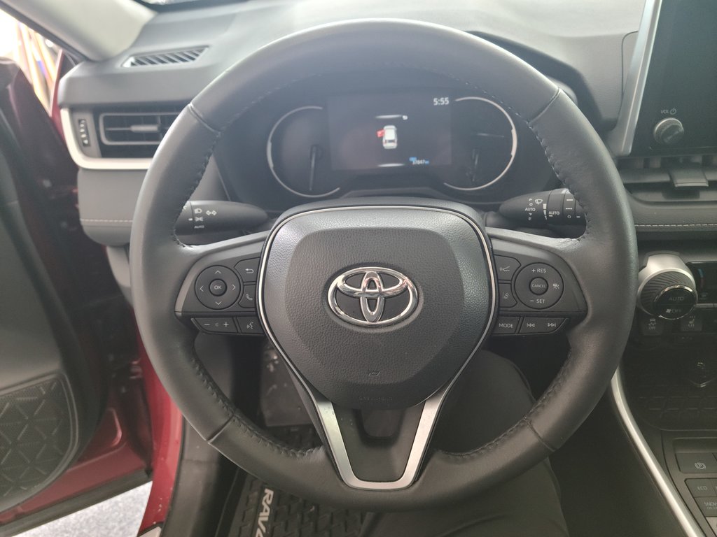 2023 Toyota RAV4 *************XLE AWD, TOIT, MAGS, in Magog, Quebec - 16 - w1024h768px