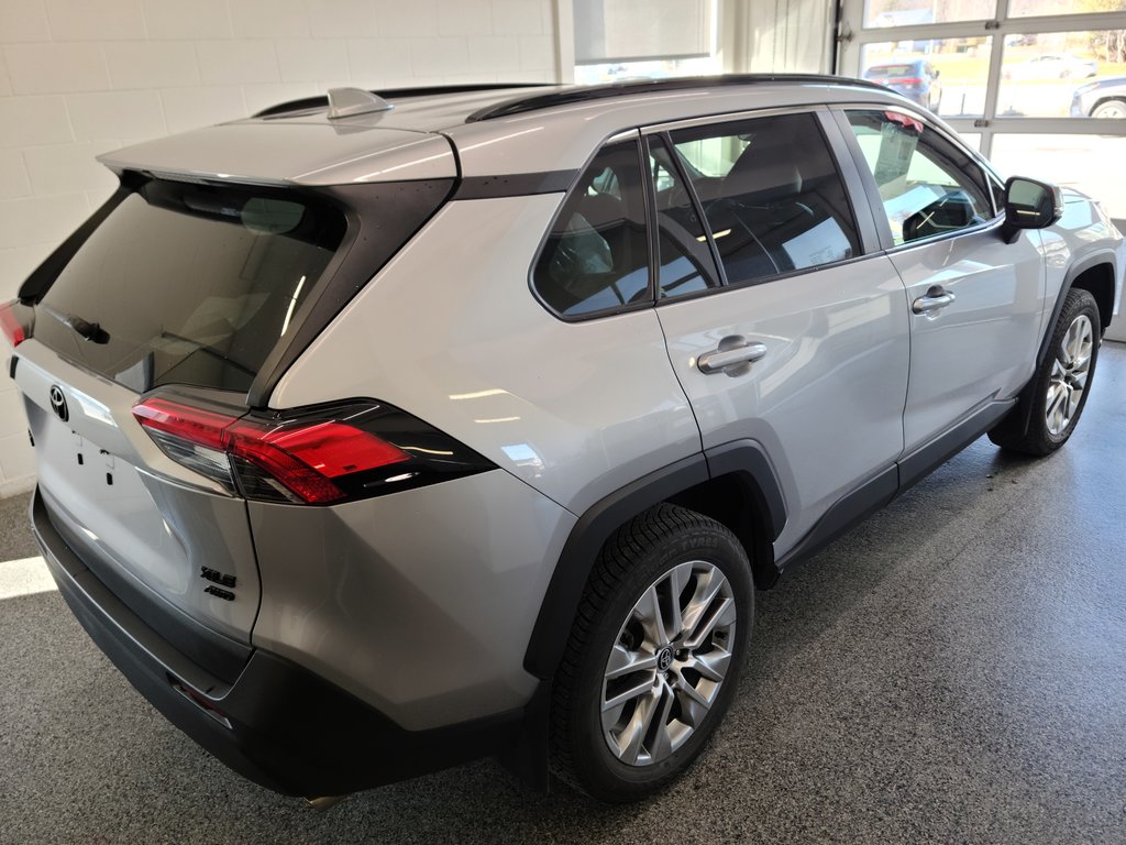 2024  RAV4 XLE PREMIUM AWD, in Magog, Quebec - 3 - w1024h768px