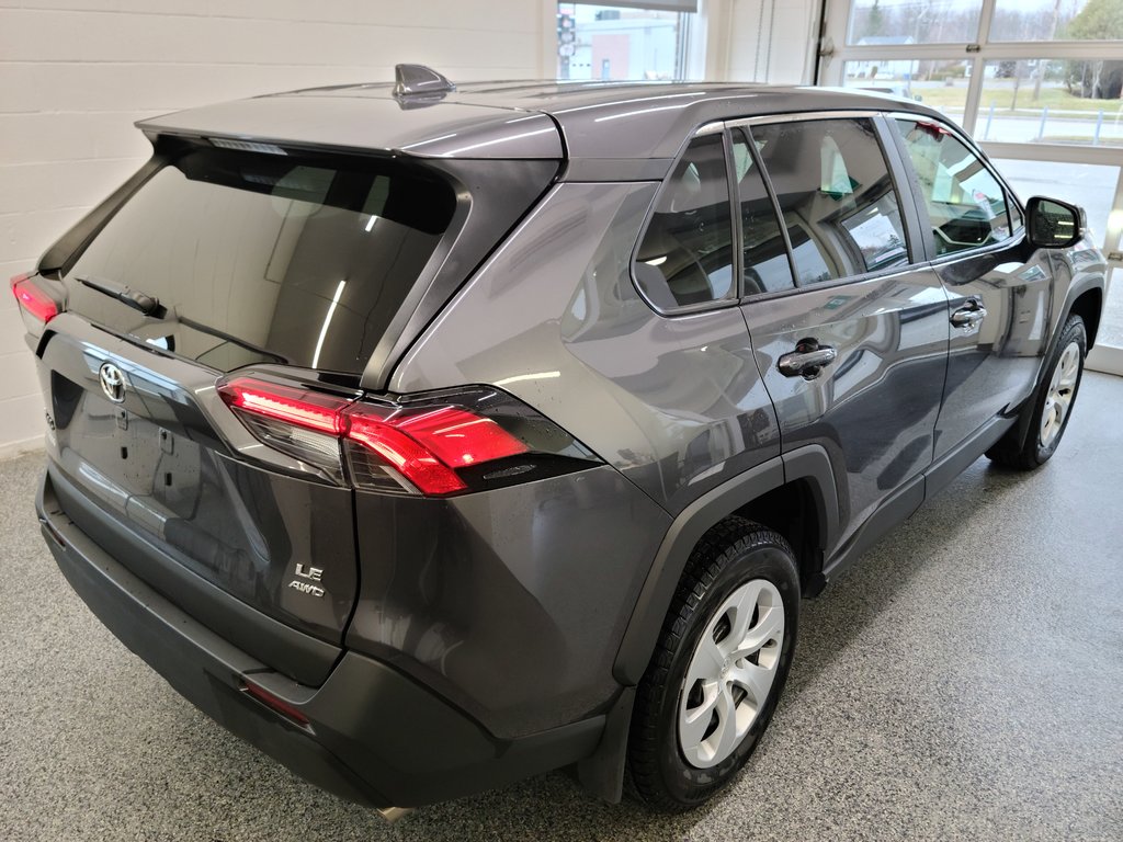 RAV4 LE AWD 2024 à Magog, Québec - 3 - w1024h768px