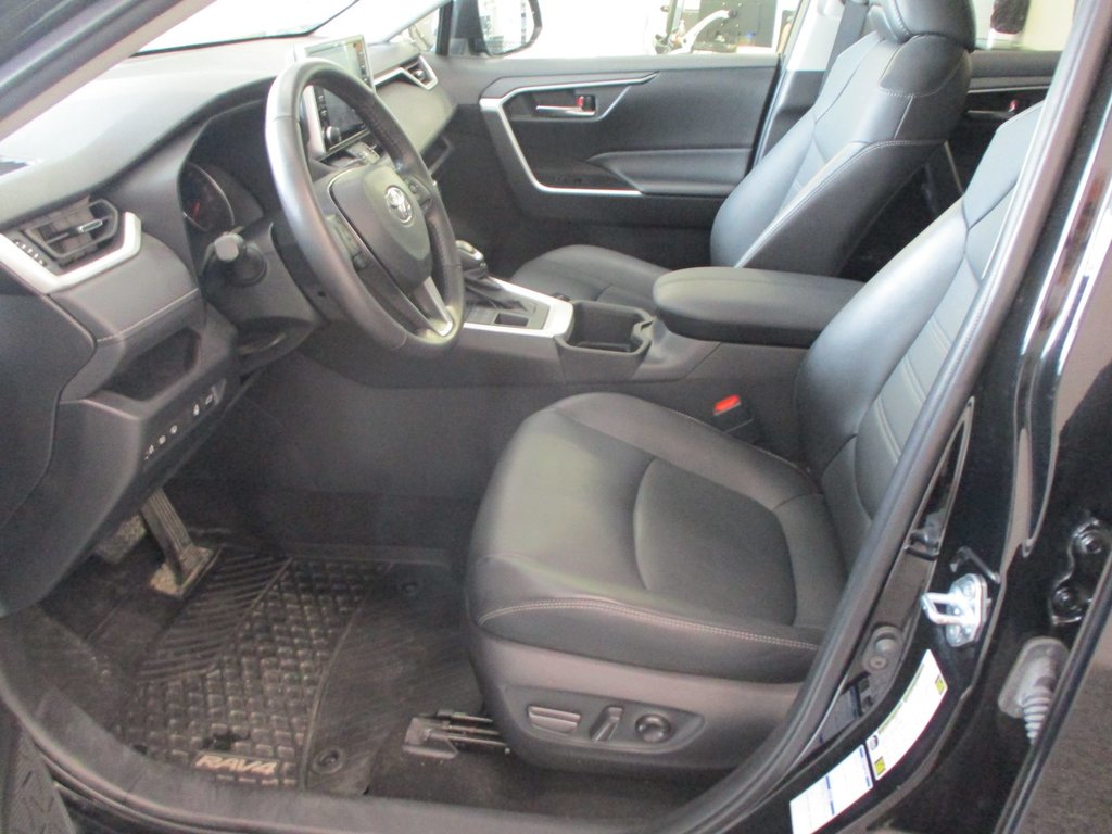 2024 Toyota RAV4 XLE in Magog, Quebec - 7 - w1024h768px