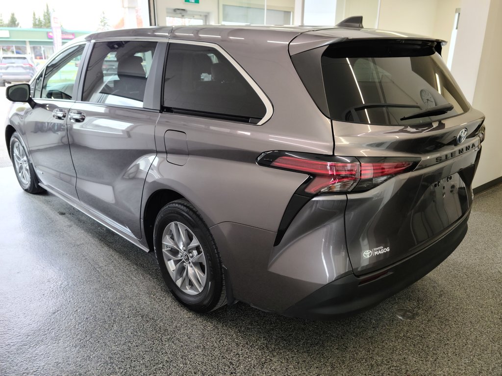 Sienna Hybrid XLE FWD 2021 à Magog, Québec - 4 - w1024h768px