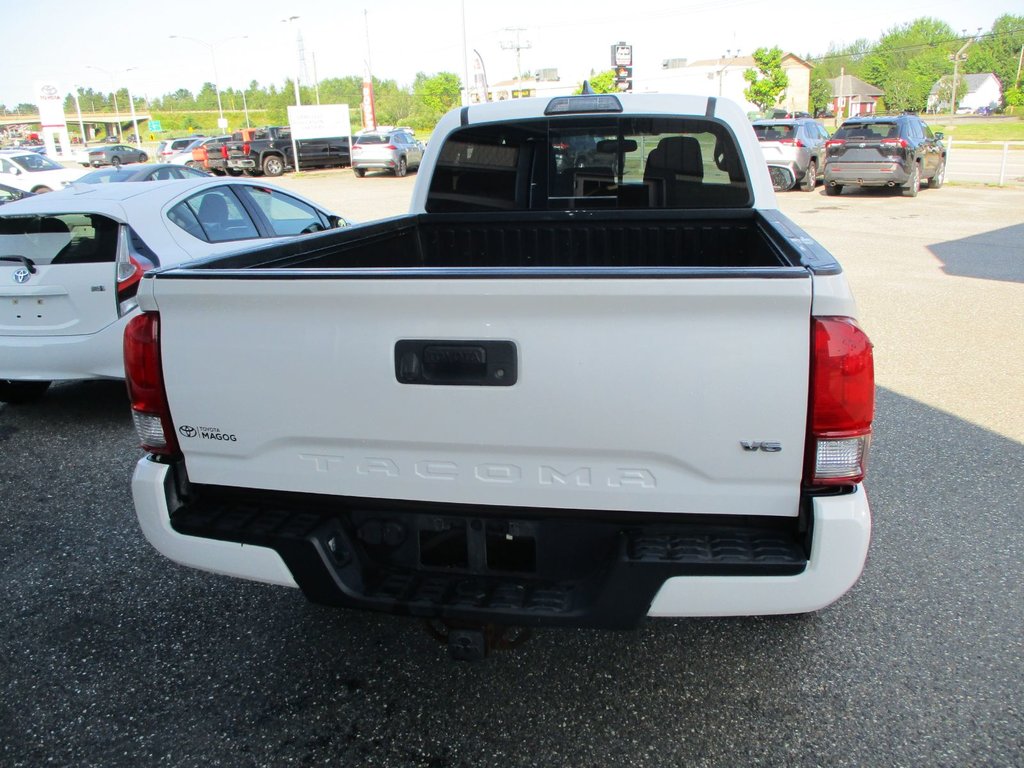Toyota Tacoma TRD SPORT 4X4, 2017 à Magog, Québec - 5 - w1024h768px