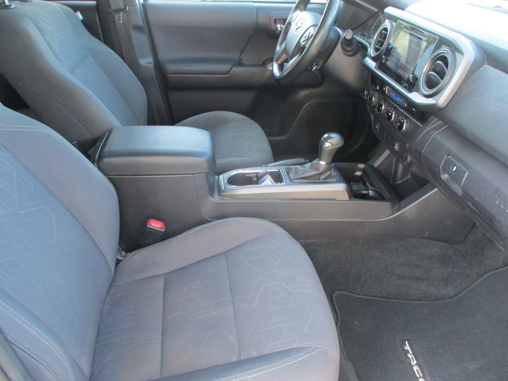 Toyota Tacoma TRD SPORT 4X4, 2017 à Magog, Québec - 10 - w1024h768px