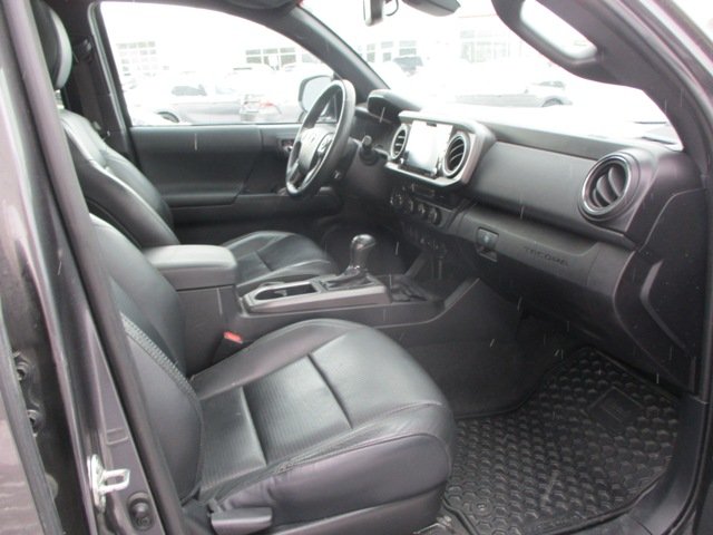 Toyota Tacoma TRD sport Premium 2020 à Magog, Québec - 7 - w1024h768px