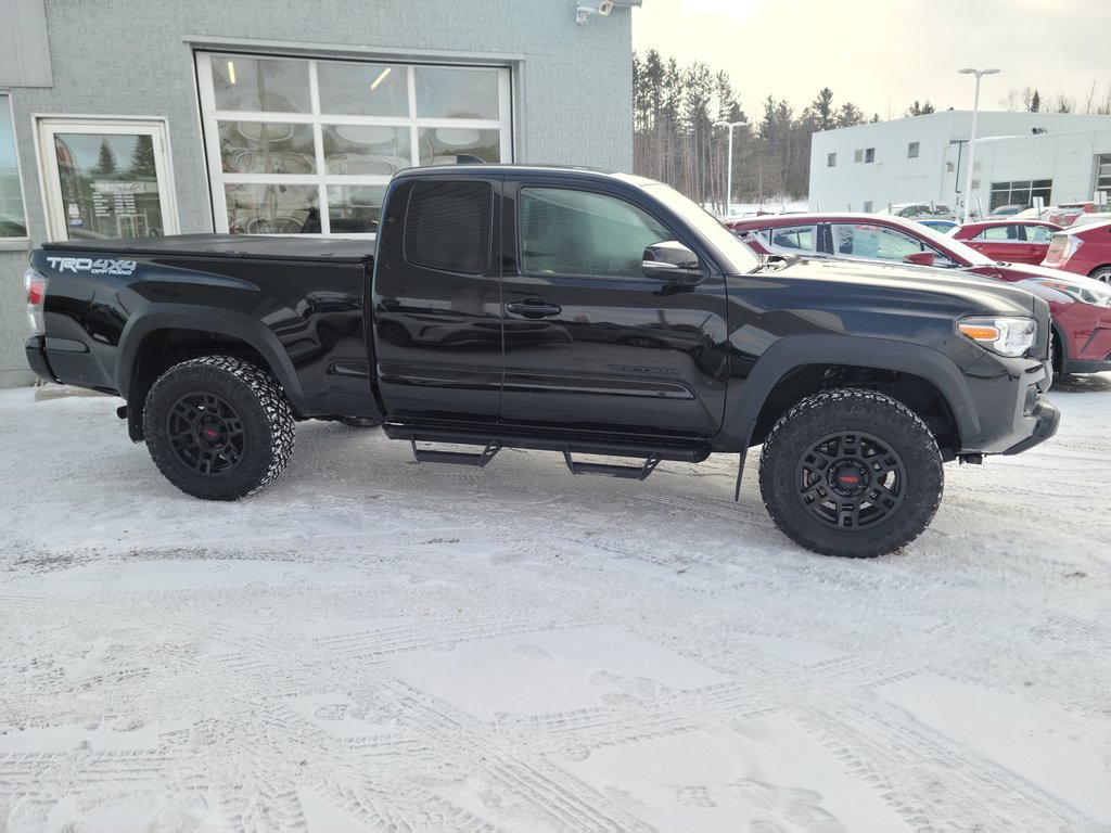 Toyota Tacoma TRD OFF ROAD 4X4 2023 à Magog, Québec - 3 - w1024h768px