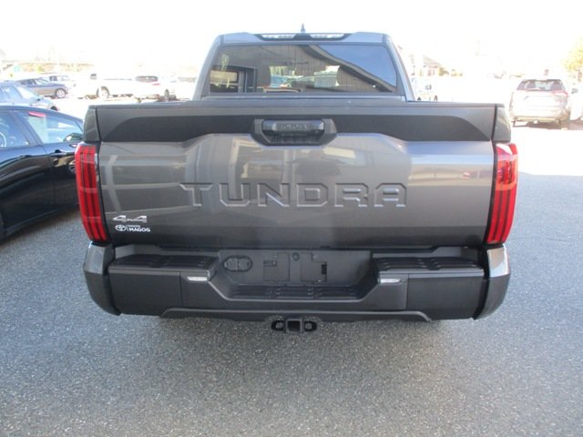 2022  Tundra SR5 CREWMAX 4X4, in Magog, Quebec - 4 - w1024h768px