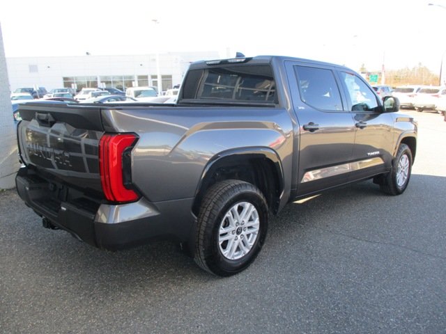 2022  Tundra SR5 CREWMAX 4X4, in Magog, Quebec - 3 - w1024h768px