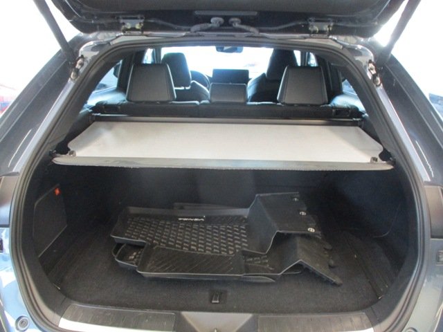 2024 Toyota Venza XLE AWD in Magog, Quebec - 8 - w1024h768px