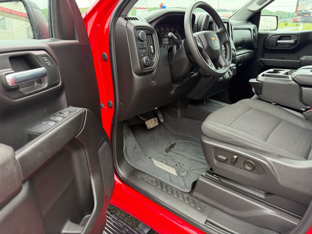 2023 Chevrolet Silverado 1500 Custom in Grand Falls, New Brunswick - 15 - w1024h768px