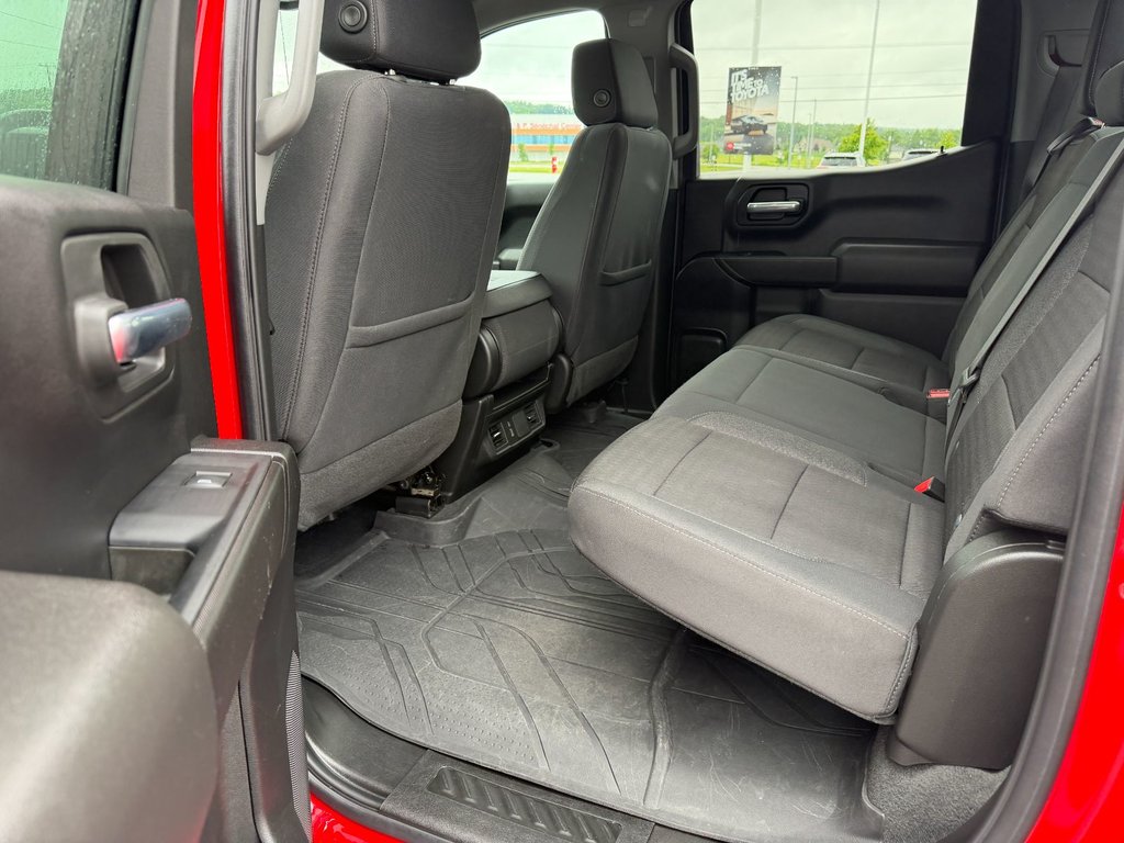 2023 Chevrolet Silverado 1500 Custom in Grand Falls, New Brunswick - 14 - w1024h768px