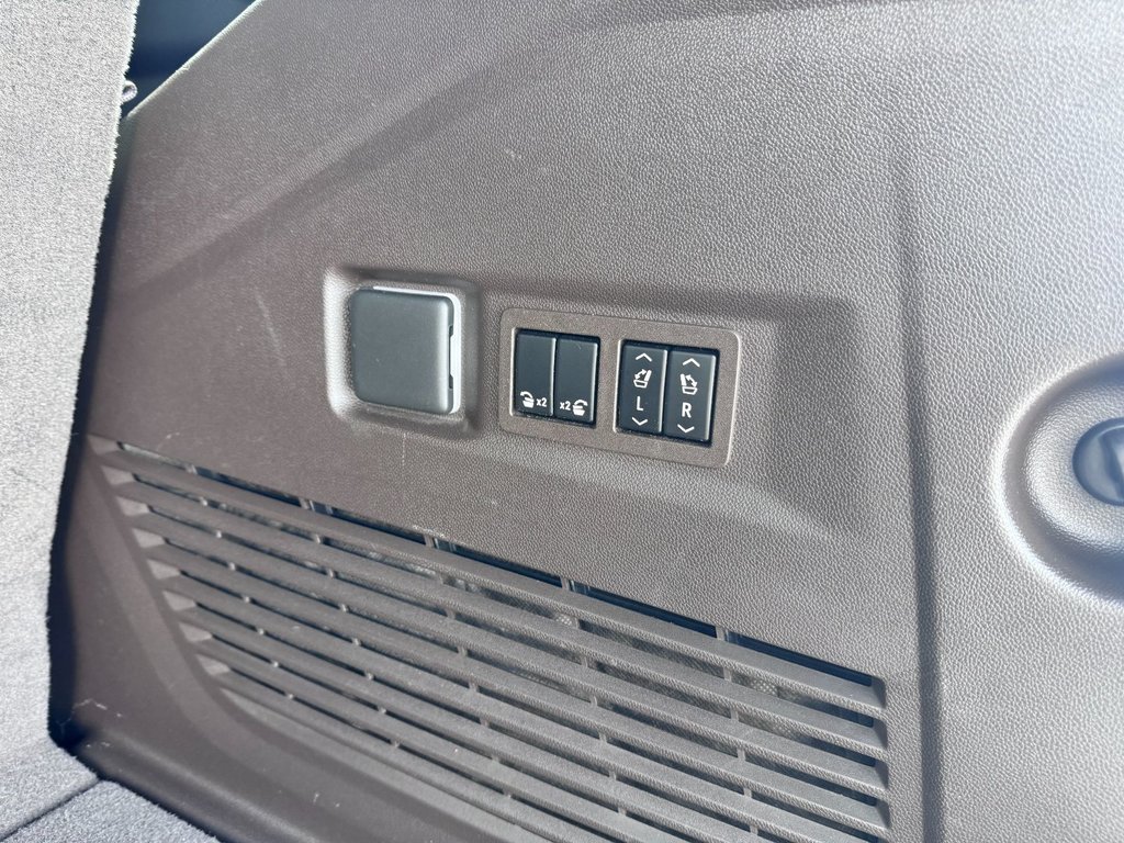 GMC Yukon Denali 2021 à Grand-Sault, Nouveau-Brunswick - 14 - w1024h768px