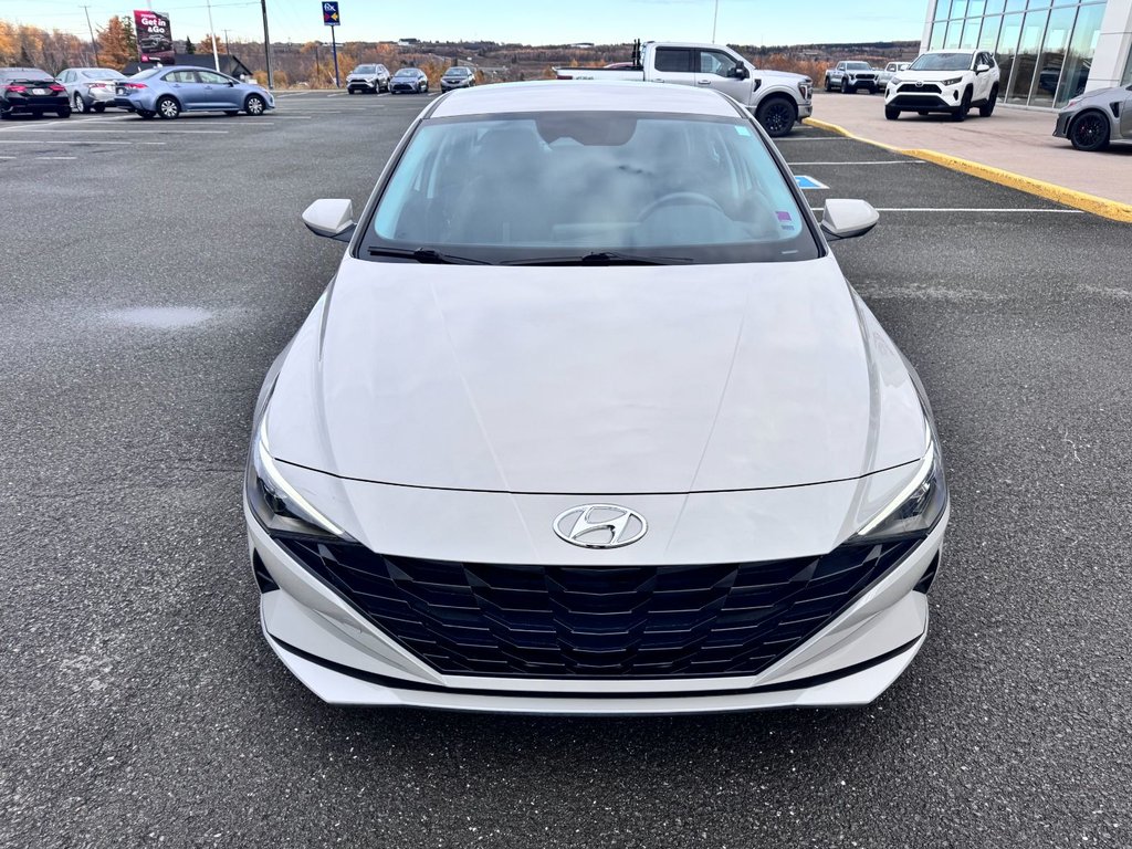 2023 Hyundai Elantra Essential in Grand Falls, New Brunswick - 8 - w1024h768px