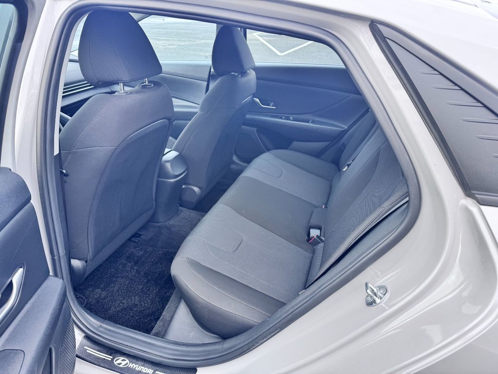 2023 Hyundai Elantra Essential in Grand Falls, New Brunswick - 12 - w1024h768px