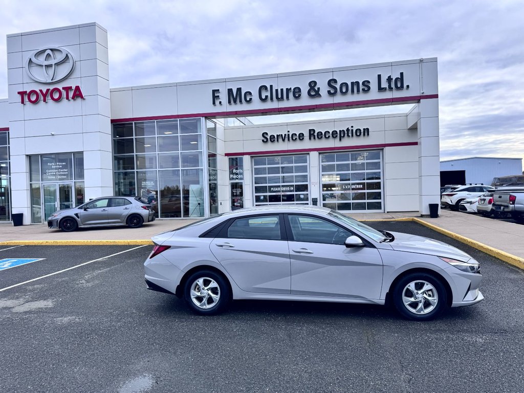 2023 Hyundai Elantra Essential in Grand Falls, New Brunswick - 2 - w1024h768px