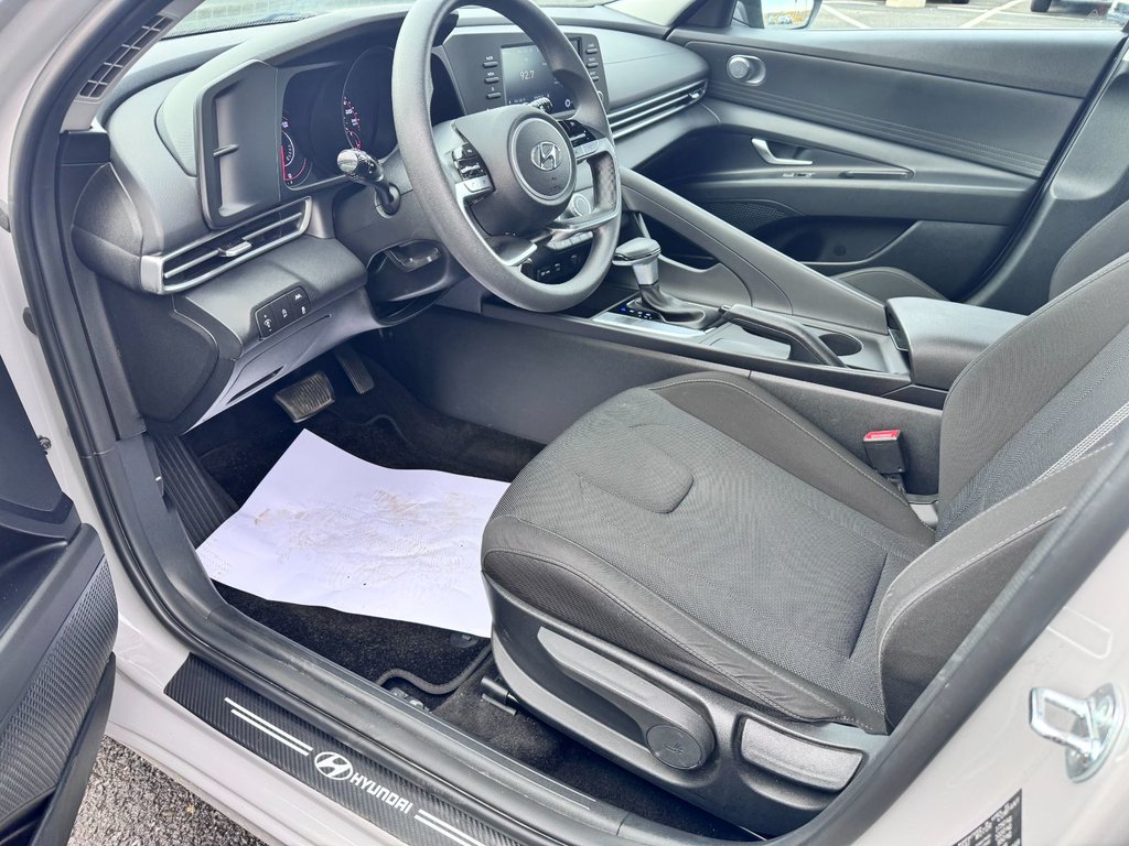 2023 Hyundai Elantra Essential in Grand Falls, New Brunswick - 14 - w1024h768px