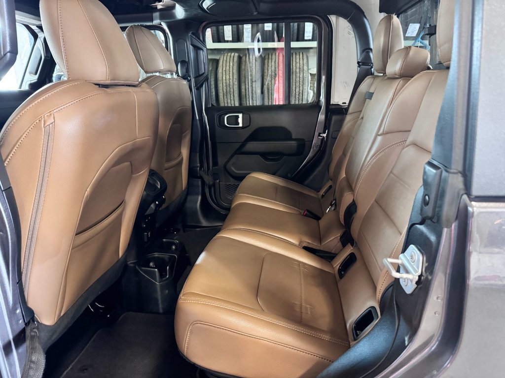Jeep Gladiator Overland 2020 à Grand-Sault, Nouveau-Brunswick - 12 - w1024h768px