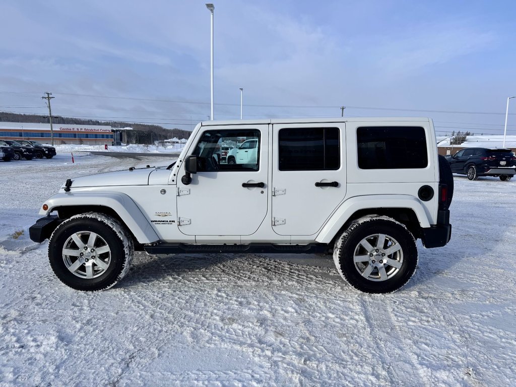 2015 Jeep Wrangler Unlimited Sahara in Grand Falls, New Brunswick - 7 - w1024h768px