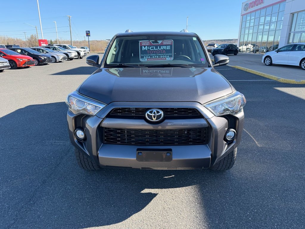 Toyota 4Runner SR5 2018 à Grand-Sault, Nouveau-Brunswick - 8 - w1024h768px