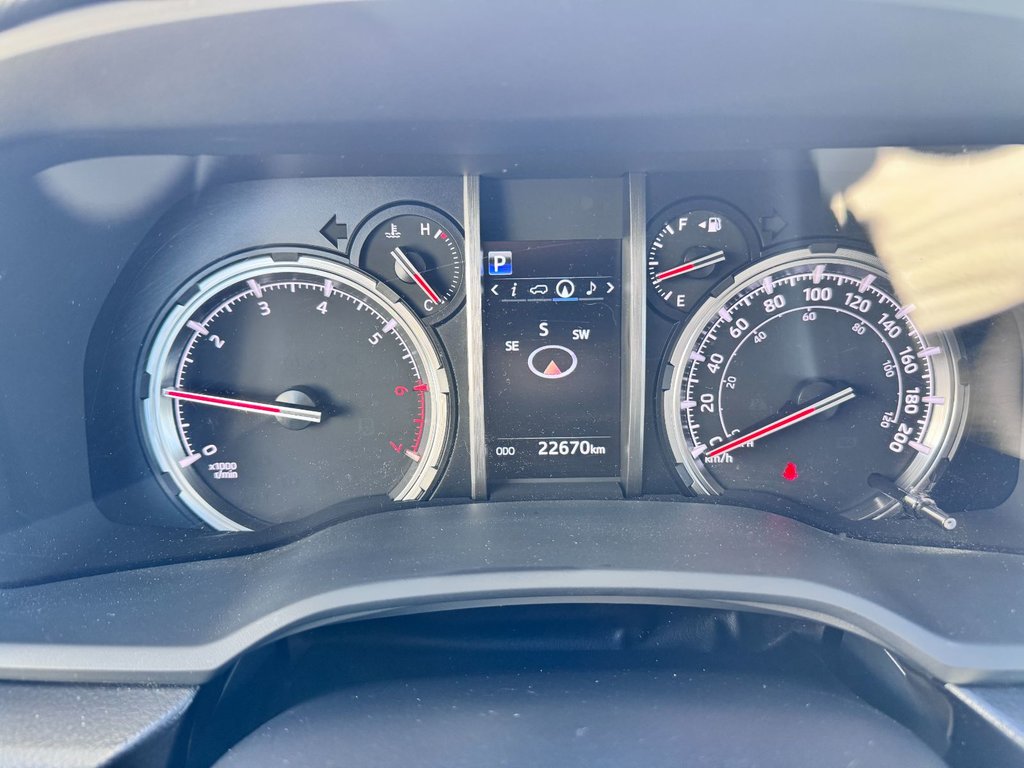 2022 Toyota 4Runner TRD OFF ROAD in Grand Falls, New Brunswick - 17 - w1024h768px