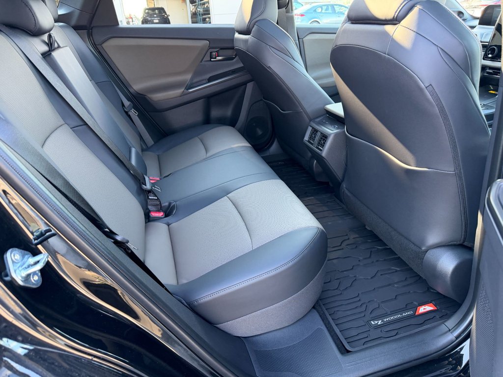 Toyota BZ Woodland Premium Package 2026 à Grand-Sault, Nouveau-Brunswick - 12 - w1024h768px