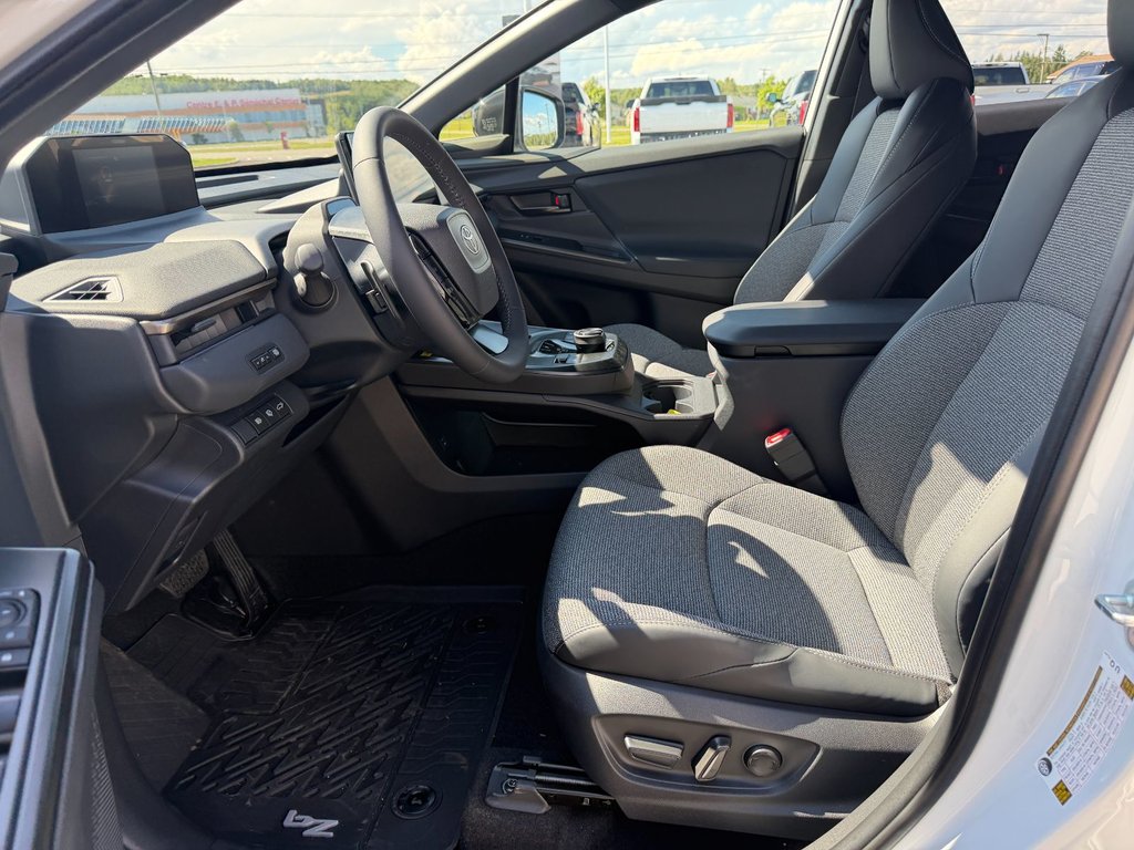 Toyota BZ XLE AWD 2026 à Grand-Sault, Nouveau-Brunswick - 16 - w1024h768px