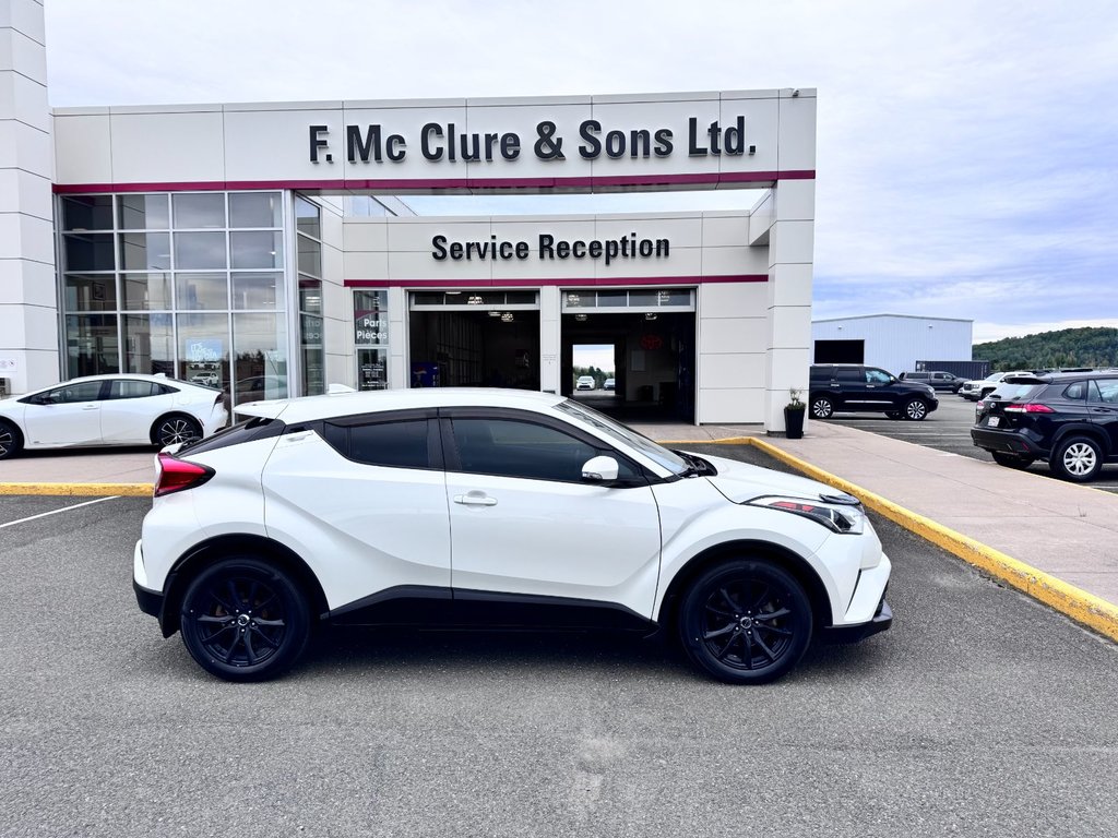 2018 Toyota C-HR XLE in Grand Falls, New Brunswick - 2 - w1024h768px