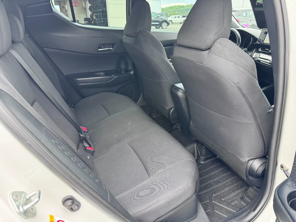 2018 Toyota C-HR XLE in Grand Falls, New Brunswick - 11 - w1024h768px