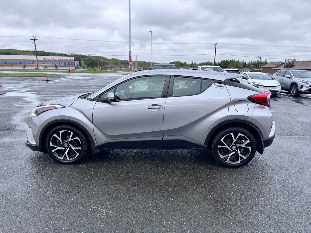 2019 Toyota C-HR XLE PREMIUM in Grand Falls, New Brunswick - 6 - w1024h768px