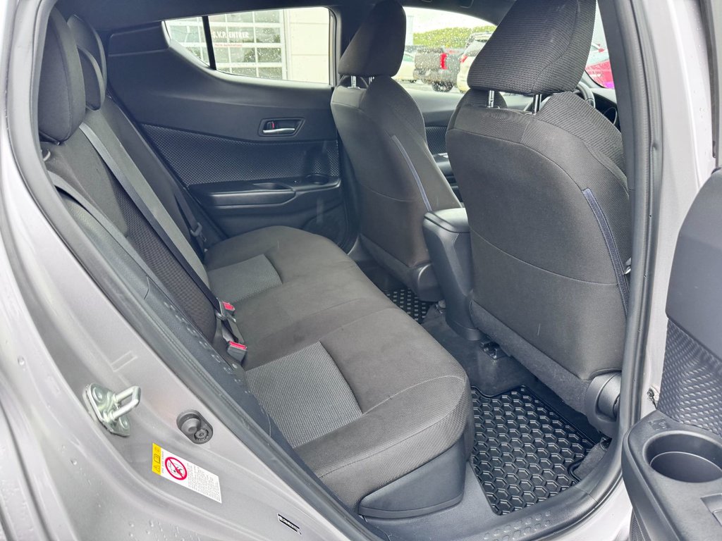 2019 Toyota C-HR XLE PREMIUM in Grand Falls, New Brunswick - 11 - w1024h768px