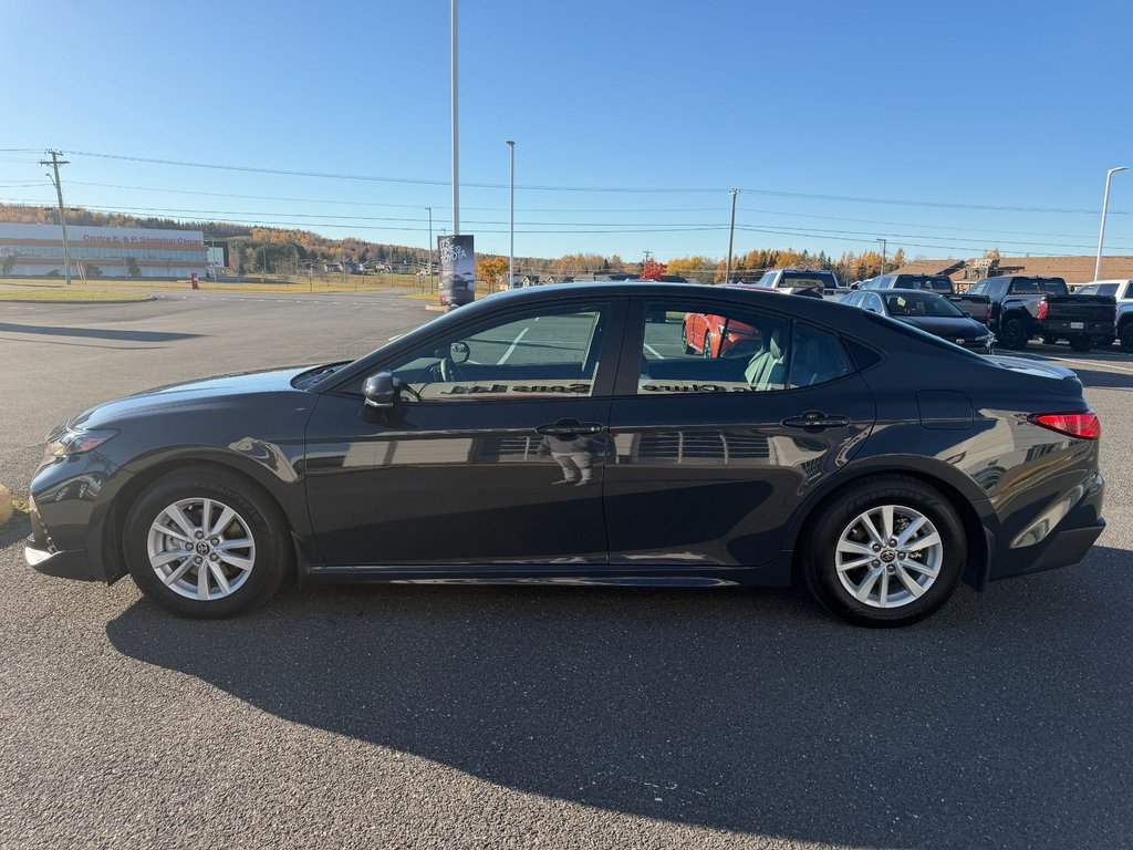 Toyota Camry Hybrid SE 2026 à Grand-Sault, Nouveau-Brunswick - 6 - w1024h768px