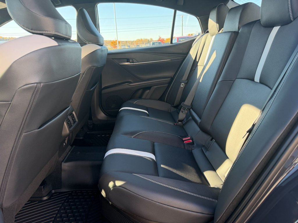Toyota Camry Hybrid SE 2026 à Grand-Sault, Nouveau-Brunswick - 12 - w1024h768px
