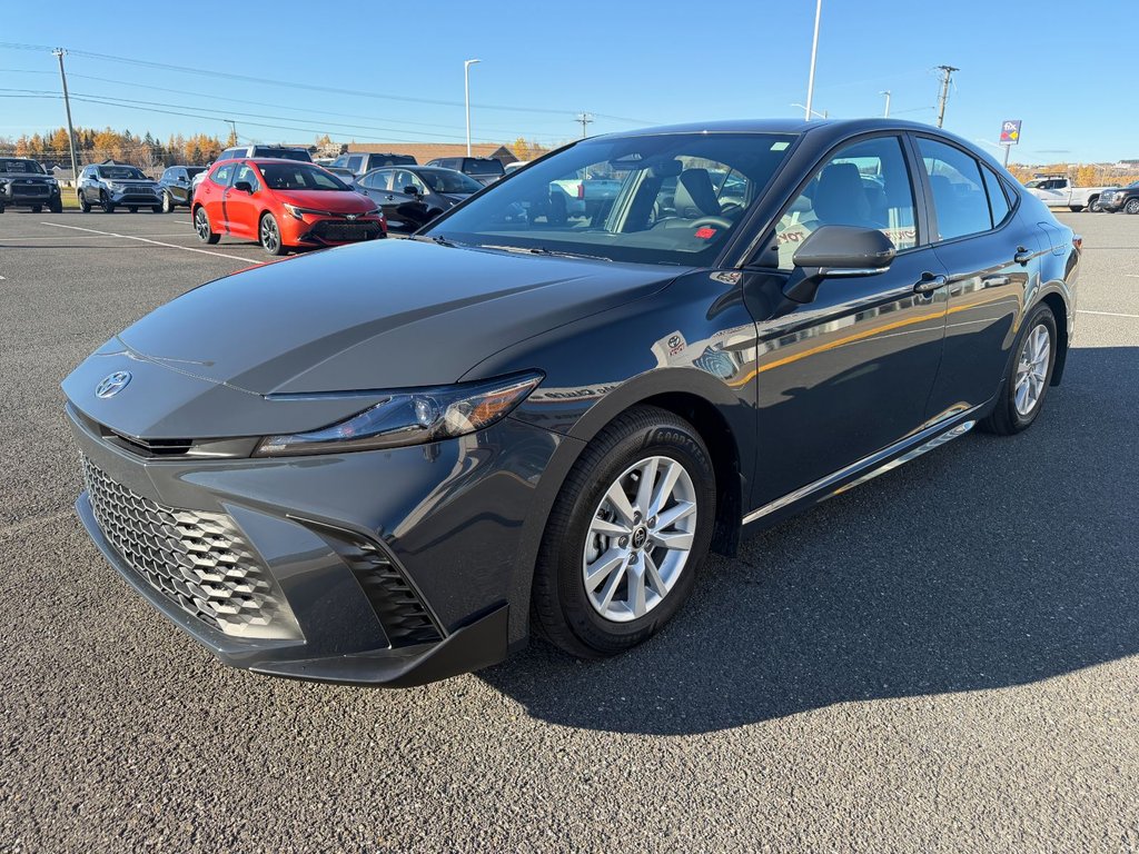 Toyota Camry Hybrid SE 2026 à Grand-Sault, Nouveau-Brunswick - 7 - w1024h768px